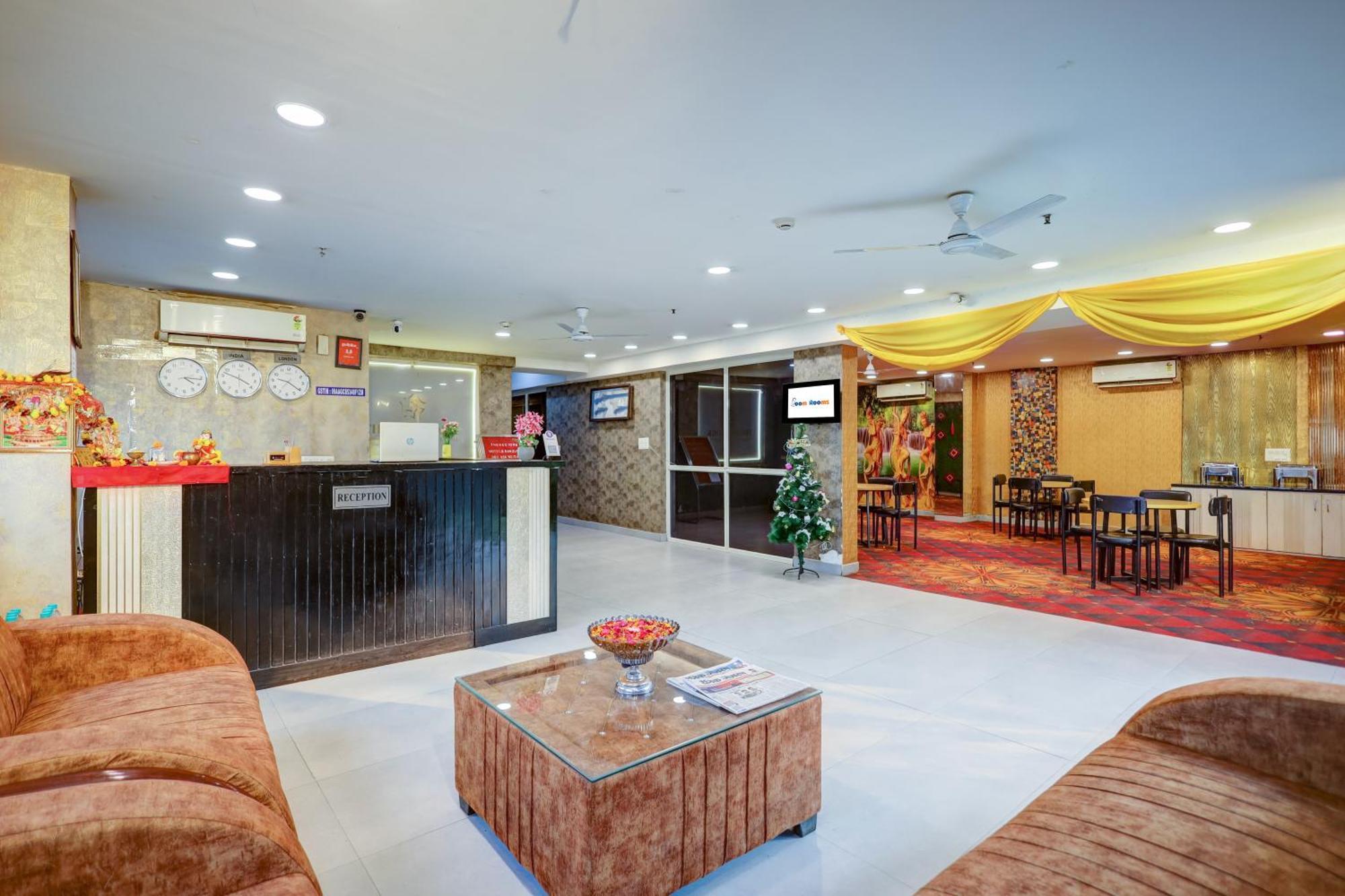 Hotel Red York By Byob Hotels Noida Exterior foto
